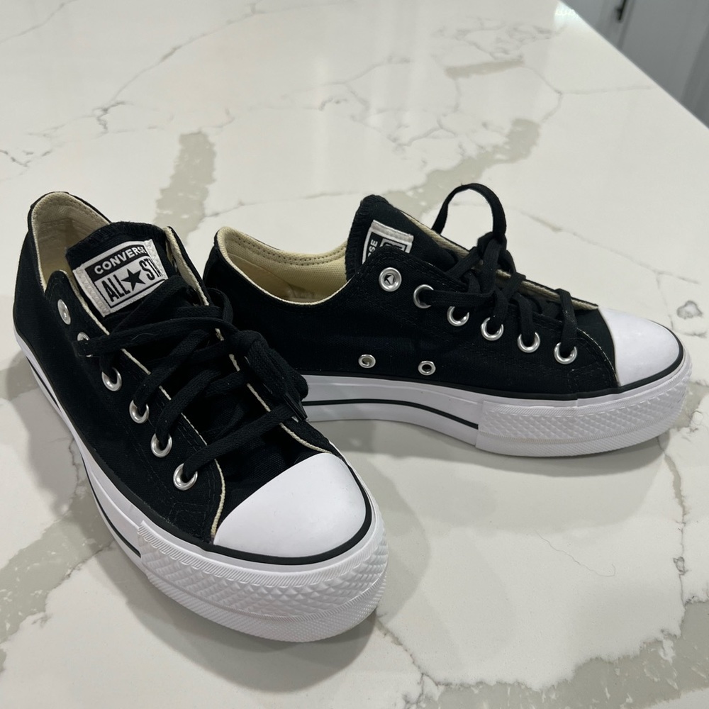 Chuck Taylor All Start Lift Platform Women’s Low Top Shoe